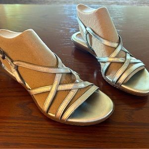 Sofft silver sandals size 8